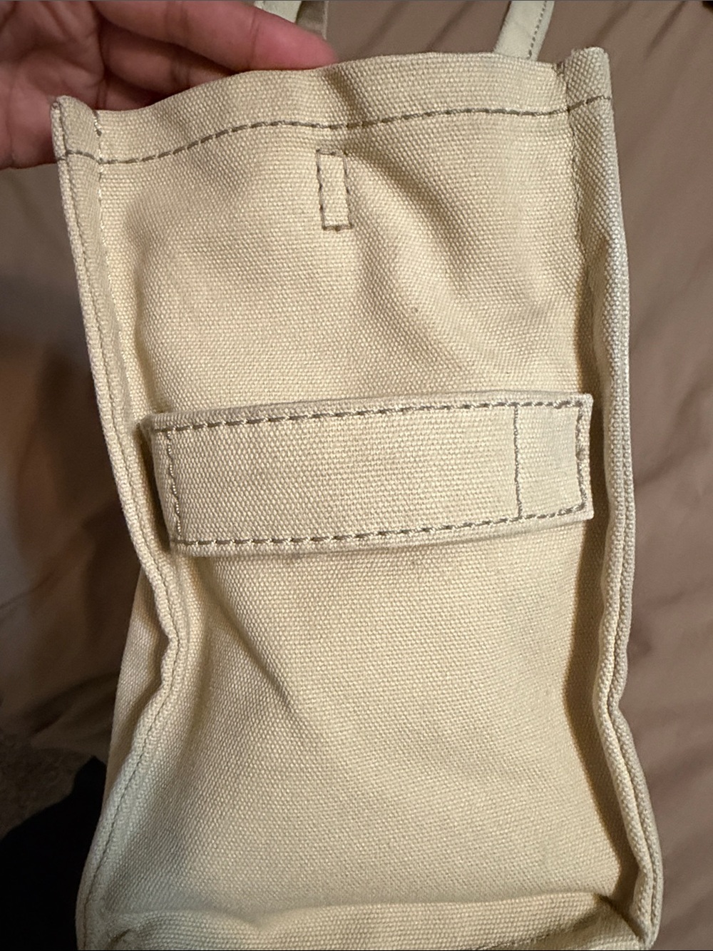 Marc Jacobs Canvas Tote Bag in Cream with White Logo - Picture 3 of 6